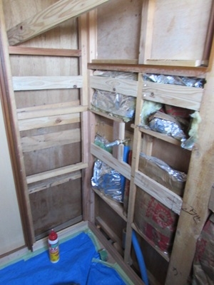 トイレ壁開けてみた