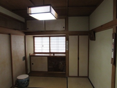 和室の壁で困った　粉？おちてくる　解決方法あります